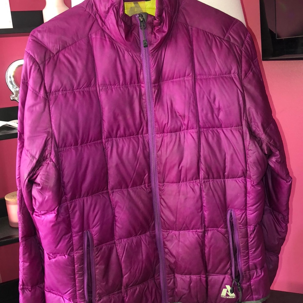 Light Eddie Bauer Puffer coat